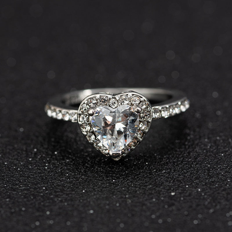 Fashion Crystal Heart Shaped Ring